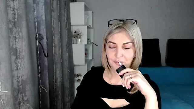 Snapshot of Amelia_Harper chatting on 11, 3, 2025 Amelia Harper online show from 11, 3, 2025