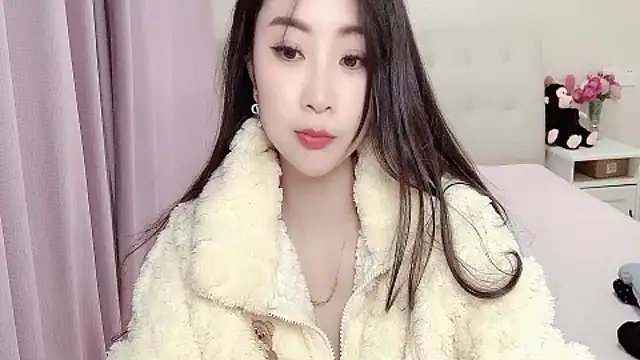 aisha123123 online show from 4, 3, 2025