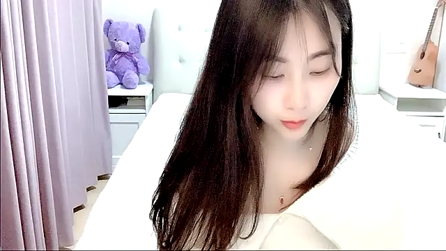 aisha123123 online show from 19, 10, 2025