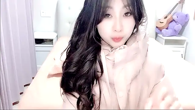 aisha123123 online show from 7, 1, 2026