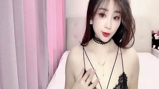 aisha123123 online show from 7, 3, 2025