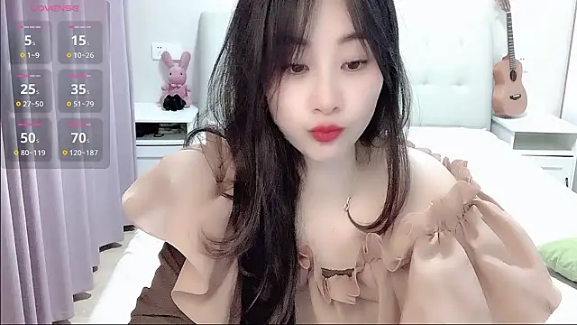 aisha123123 online show from 9, 9, 2025