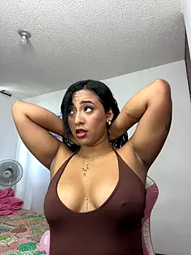 Snapshot of MavyStar chatting on 15, 10, 2025 MavyStar online show from 15, 10, 2025