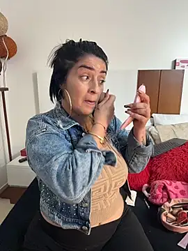 karenlennox1 online show from 16, 4, 2026