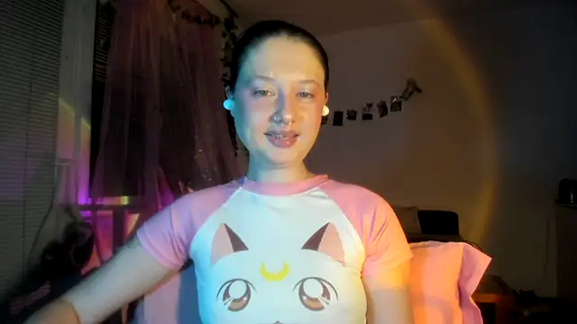 Jenny darling love online show from 5, 4, 2026