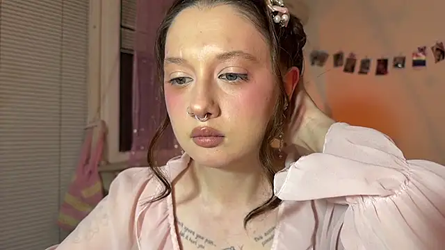 Snapshot of Jenny_darling_love chatting on 28, 7, 2026 Jenny darling love online show from 28, 7, 2026