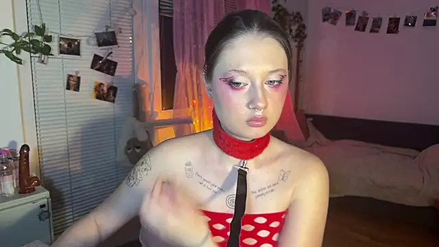 Snapshot of Jenny_darling_love chatting on 6, 5, 2026 Jenny darling love online show from 6, 5, 2026