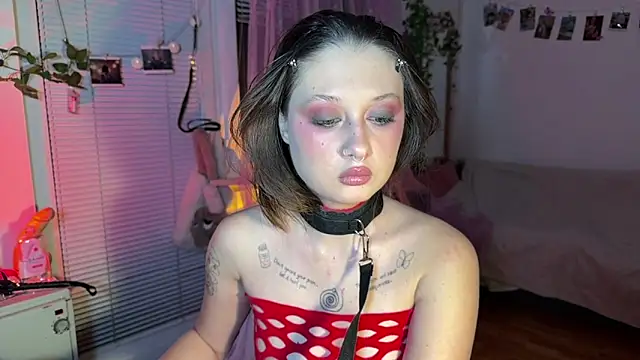 Snapshot of Jenny_darling_love chatting on 8, 5, 2026 Jenny darling love online show from 8, 5, 2026