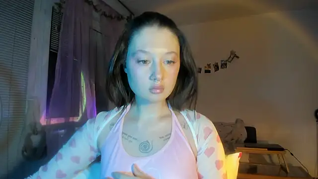 Jenny darling love online show from 21, 2, 2026