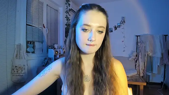 Snapshot of Jenny_darling_love chatting on 4, 10, 2025 Jenny darling love online show from 4, 10, 2025