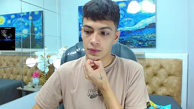 SkinnyBoy  online show from 3, 11, 2025