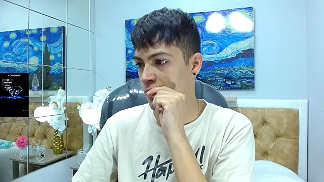 SkinnyBoy  online show from 17, 10, 2025