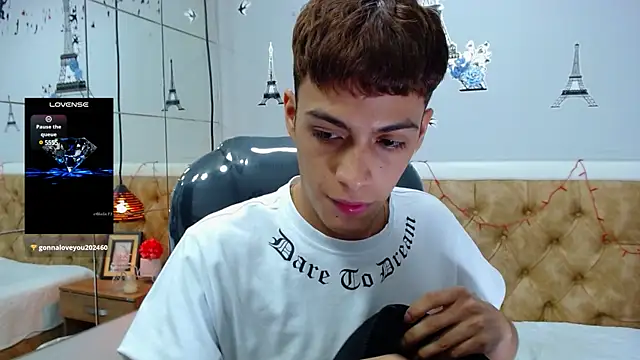 SkinnyBoy  online show from 11, 3, 2025