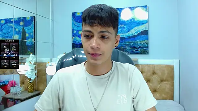 SkinnyBoy  online show from 9, 10, 2025