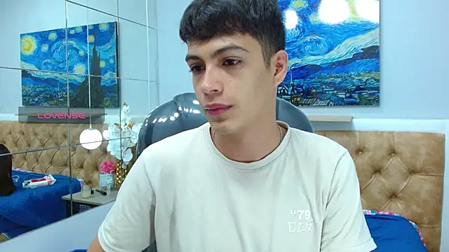 SkinnyBoy  online show from 16, 11, 2025