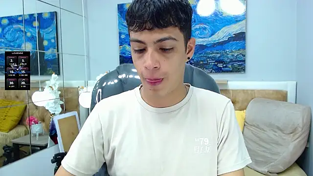 SkinnyBoy  online show from 22, 9, 2025