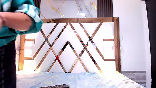 molly sweetee online show from 1, 4, 2026