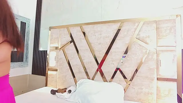 Snapshot of molly_sweetee chatting on 15, 10, 2025 molly sweetee online show from 15, 10, 2025