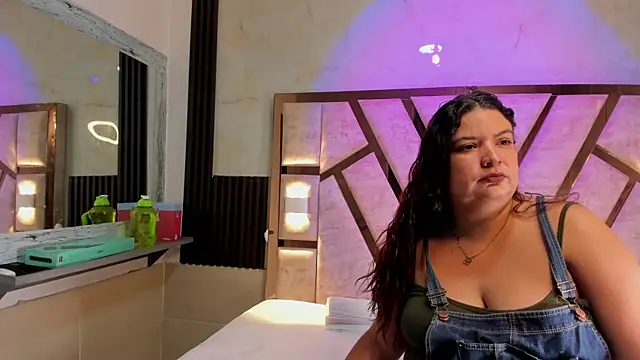 molly sweetee online show from 16, 12, 2025