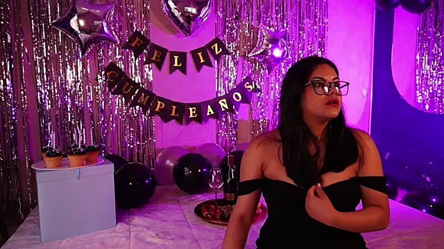 Sophia wilsonn  online show from 21, 4, 2026