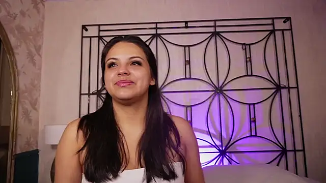 Sophia wilsonn  online show from 16, 12, 2025