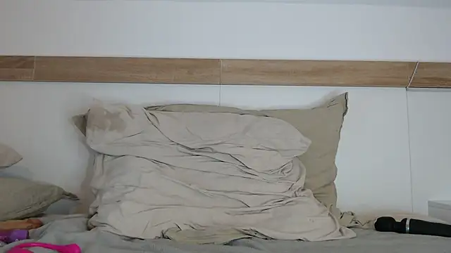 Xladycharme online show from 15, 10, 2025