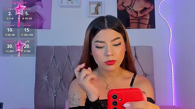 Ashley piinkk  online show from 1, 12, 2025