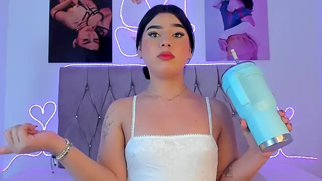 Snapshot of Ashley_piinkk_ chatting on 6, 5, 2026 Ashley piinkk online show from 6, 5, 2026
