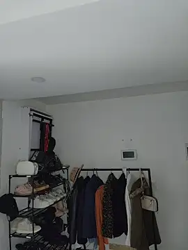 Jhonyblack 1 online show from 13, 4, 2026