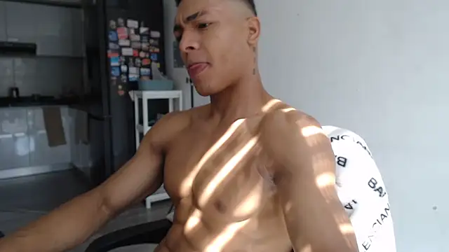 Jhonyblack 1 online show from 22, 4, 2026