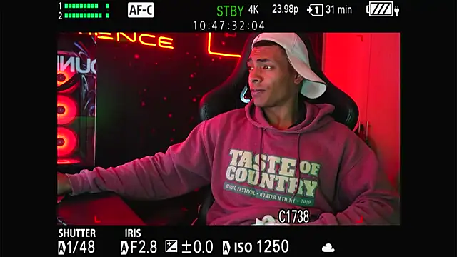 Jhonyblack 1 online show from 19, 12, 2025