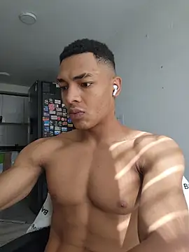 Snapshot of Jhonyblack_1 chatting on 24, 4, 2026 Jhonyblack 1 online show from 24, 4, 2026