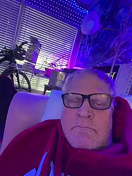 Mimmoromeo1973 online show from 7, 2, 2026