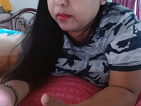 Snapshot of TASHa009 chatting on 15, 9, 2025 TASHa009 online show from 15, 9, 2025