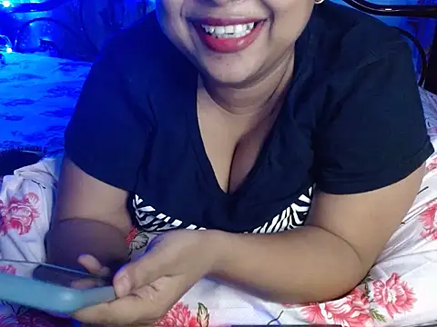 Snapshot of TASHa009 chatting on 19, 10, 2025 TASHa009 online show from 19, 10, 2025