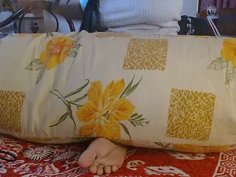 Snapshot of TASHa009 chatting on 8, 3, 2025 TASHa009 online show from 8, 3, 2025