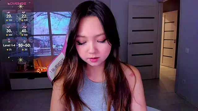 Fluffy Rose online show from 3, 12, 2025