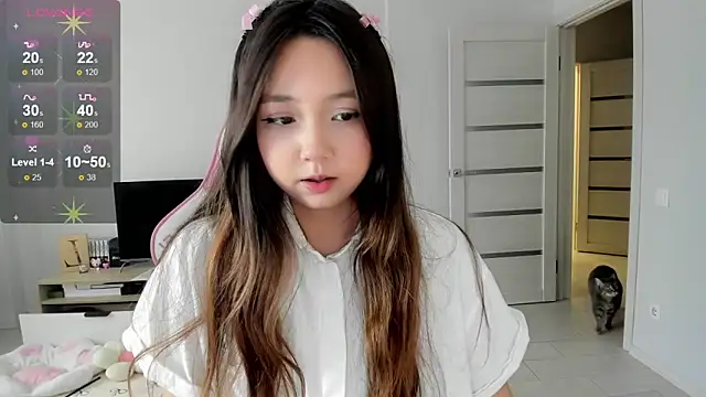 Snapshot of Fluffy_Rose chatting on 7, 5, 2026 Fluffy Rose online show from 7, 5, 2026