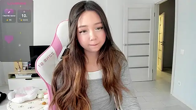 Snapshot of Fluffy_Rose chatting on 22, 5, 2026 Fluffy Rose online show from 22, 5, 2026