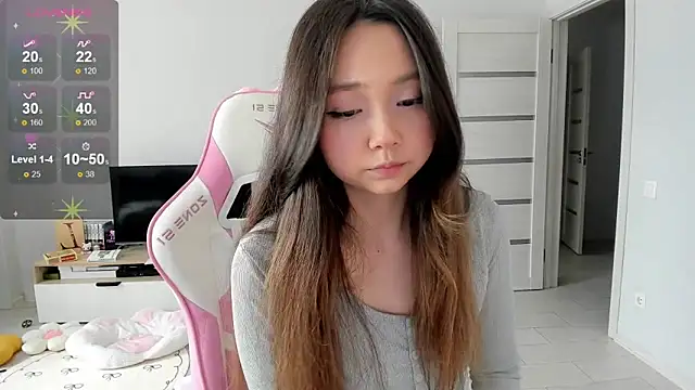 Fluffy Rose online show from 23, 4, 2026