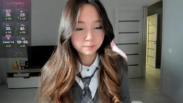 Fluffy Rose online show from 13, 2, 2026