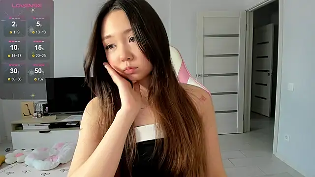 Snapshot of Fluffy_Rose chatting on 24, 4, 2026 Fluffy Rose online show from 24, 4, 2026