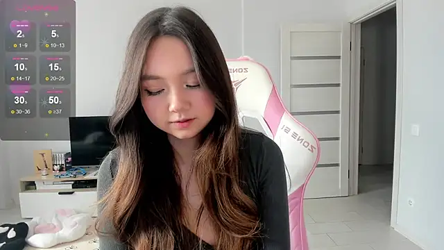 Snapshot of Fluffy_Rose chatting on 19, 5, 2026 Fluffy Rose online show from 19, 5, 2026