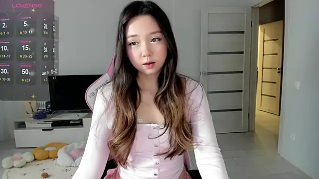 Snapshot of Fluffy_Rose chatting on 26, 5, 2026 Fluffy Rose online show from 26, 5, 2026