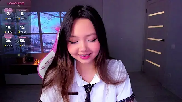 Fluffy Rose online show from 30, 11, 2025