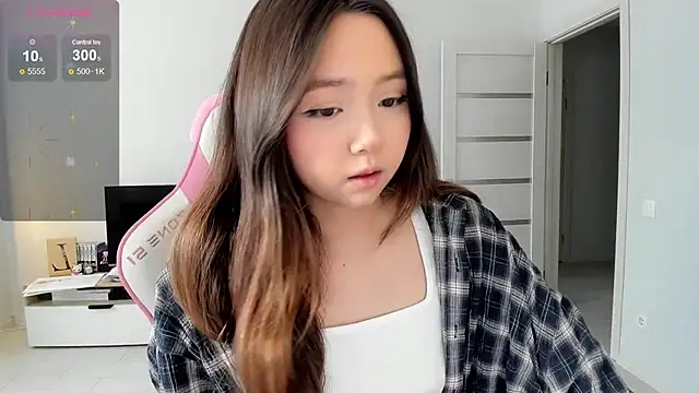 Fluffy Rose online show from 10, 3, 2026