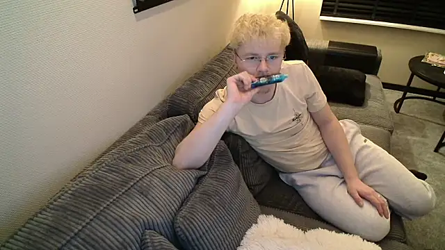 xX HotCouple Xx online show from 4, 2, 2026