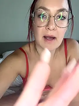 Snapshot of ladoucedu34 chatting on 10, 11, 2025 ladoucedu34 online show from 10, 11, 2025