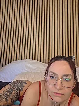 ladoucedu34 online show from 4, 4, 2026