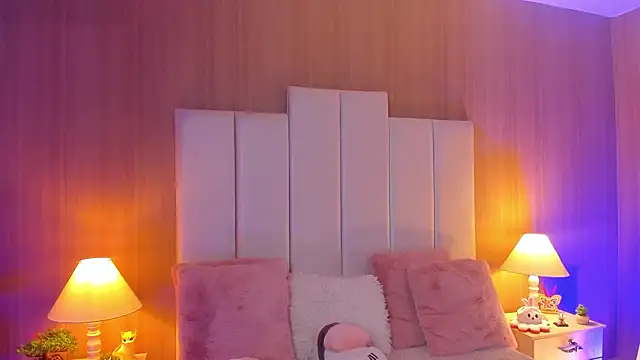 Snapshot of CaseyPiierce chatting on 6, 11, 2025 CaseyPiierce online show from 6, 11, 2025